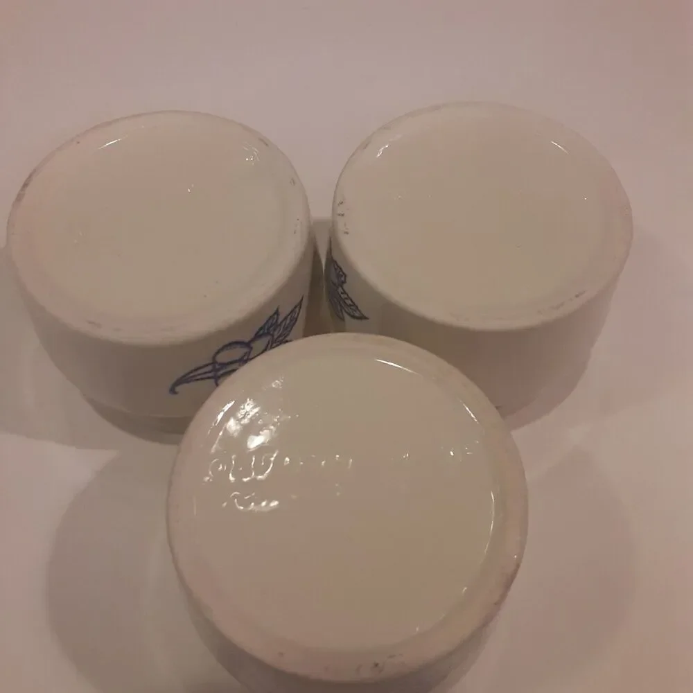 Vintage Oxfordware U.S.A. Mini Crocks Blue/Cream 3x3 Grapes & Figs